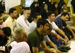 دانشجویان زائر بافضائل وتاریخ زندگانی امیر المؤمنین آشنا میشوند

کاروانهای دانشجویی در نجف اشرف باحضور در مرقد صافی صفای یمانی از برنامه روایتگری مصور از کعبه تا کوثر بهره مند میشوند. 4
