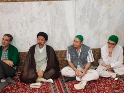 مادر حضرت امام هادی(ع) جناب سمانه مغربیه است

خطیب بعثه مقام معظم رهبری در کربلا در جمع زائرین ایرانی در سرداب حرم حضرت عباس(ع) گفت:  شب میلاد امام هادی (ع) است به نقلی از مرحوم کلینی تولد آن حضرت در 15ذی الحجه سال 314ق اتفاق افتاده است به همین جهت به د