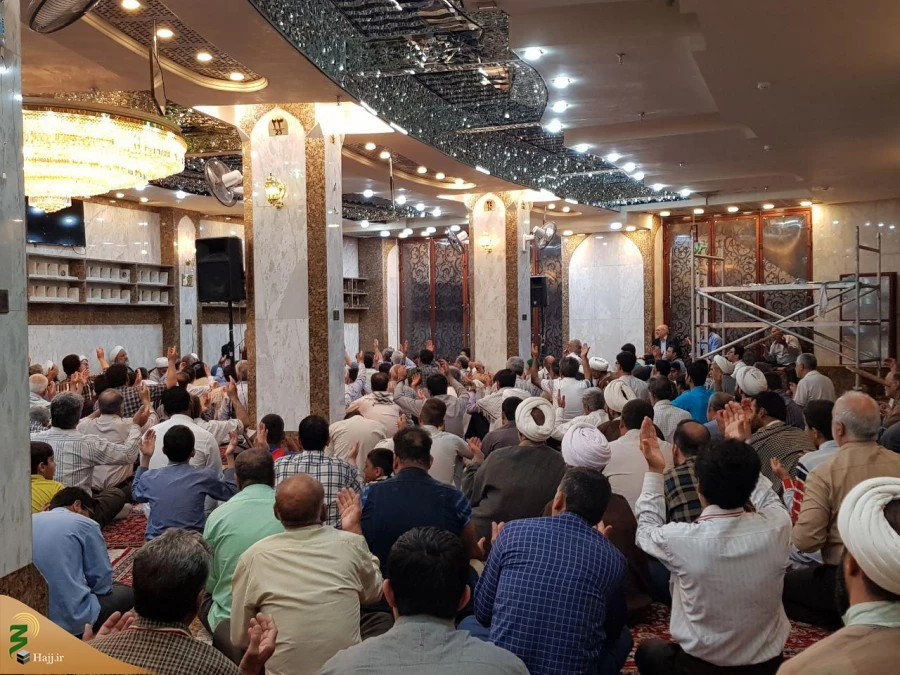 مادر حضرت امام هادی(ع) جناب سمانه مغربیه است

خطیب بعثه مقام معظم رهبری در کربلا در جمع زائرین ایرانی در سرداب حرم حضرت عباس(ع) گفت:  شب میلاد امام هادی (ع) است به نقلی از مرحوم کلینی تولد آن حضرت در 15ذی الحجه سال 314ق اتفاق افتاده است به همین جهت به د