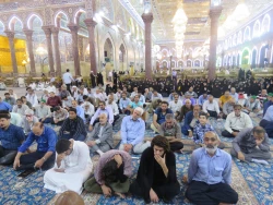روایتی شنیدنی از مرحوم کلینی درباره برادر امام هادی(ع) 

خطیب بعثه مقام معظم رهبری در کربلا در جمع زائرین ایرانی در حرم امام حسین(ع) روایتی شنیدنی از مرحوم کلینی درباره برادر امام هادی(ع) موسی بیان کرد. 2