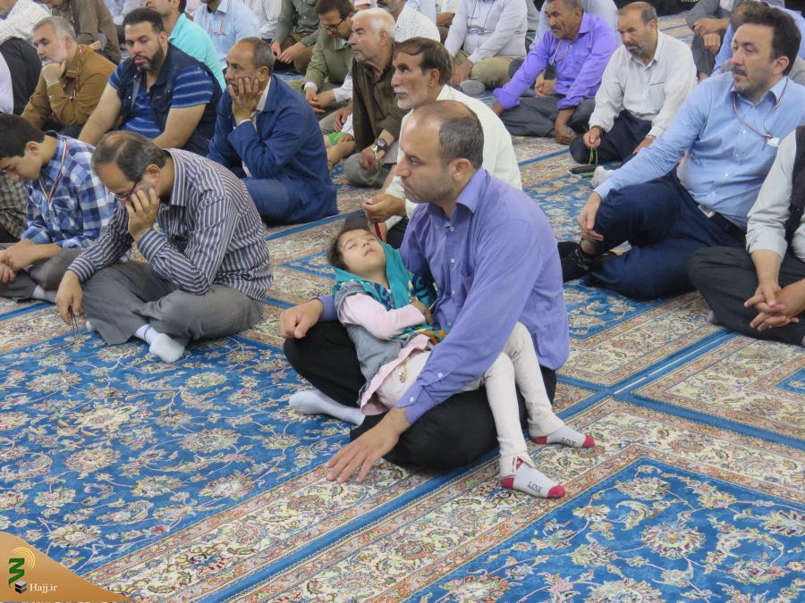 روایتی شنیدنی از مرحوم کلینی درباره برادر امام هادی(ع) 

خطیب بعثه مقام معظم رهبری در کربلا در جمع زائرین ایرانی در حرم امام حسین(ع) روایتی شنیدنی از مرحوم کلینی درباره برادر امام هادی(ع) موسی بیان کرد. 2