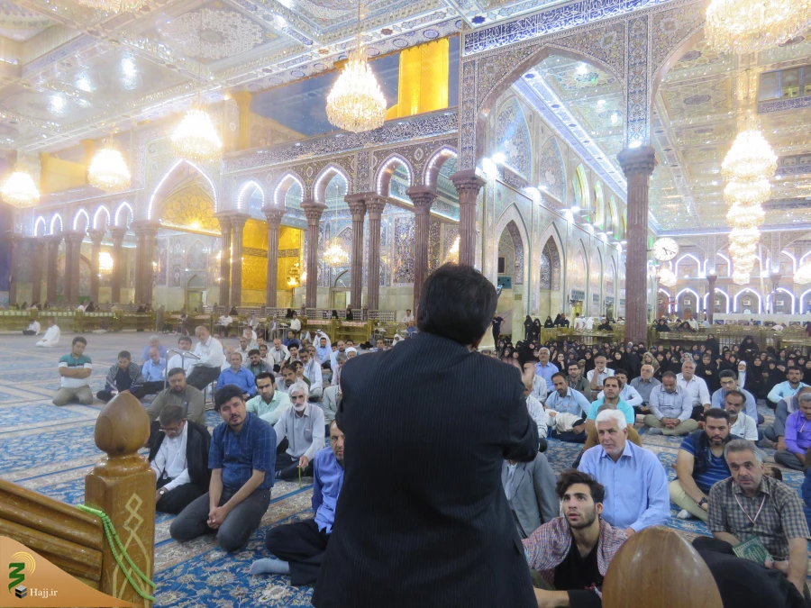 روایتی شنیدنی از مرحوم کلینی درباره برادر امام هادی(ع) 

خطیب بعثه مقام معظم رهبری در کربلا در جمع زائرین ایرانی در حرم امام حسین(ع) روایتی شنیدنی از مرحوم کلینی درباره برادر امام هادی(ع) موسی بیان کرد. 2