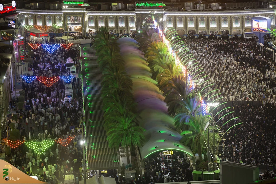 انوار مقدسه حضرت سیدالشهداء و حضرت عباس (علیهما السلام) روشنی بخش سرزمین کربلا
 8