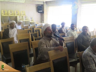 تحکیم اتحاد بین عراق  وایران عزت آفرین است  

مسئول دفترنمایندگی بعثه مقام معظم رهبری درعراق گفت: نظم وانظباط شخصیت انسان را نشان می دهد در طول سفر آن را رعایت کنیم  ودر مسیر وسیطره ها وحرم مطهر بانظم ووقار عبور کنیم وبا مأمورین  تفتیش در سیطره ها همکار