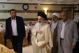دیدار آیت‌الله حسینی بوشهری با زائران در مدینه 2