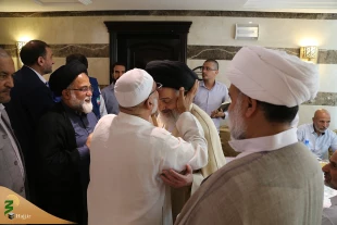 دیدار آیت‌الله حسینی بوشهری با زائران در مدینه 5