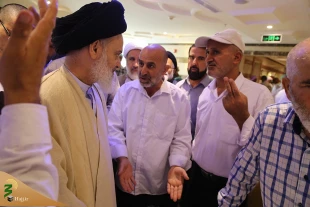 دیدار آیت‌الله حسینی بوشهری با زائران در مدینه 9