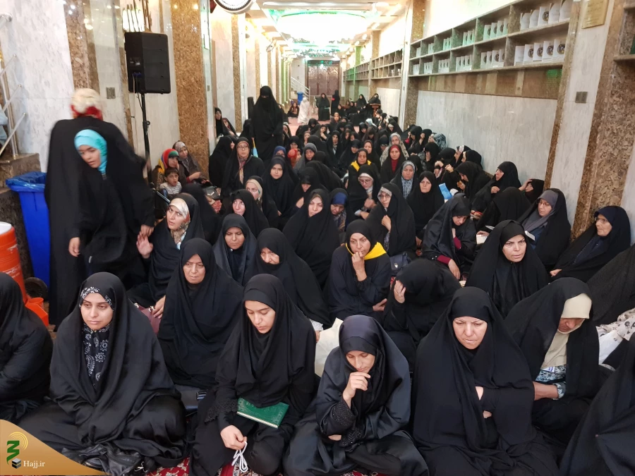 درزیارت قمربنی هاشم(ع) باید به شخصیت والای الهی ایشان توجه کرد

خطیب بعثه مقام معظم رهبری در کربلا در جمع زائرین ایرانی در سرداب حرم حضرت عباس(ع) گفت:درزیارت قمربنی هاشم(ع) باید اولا به شخصیت والای الهی ایشان توجه کرد وصفات کمال ایشان را شناخت وثانیاآن 
