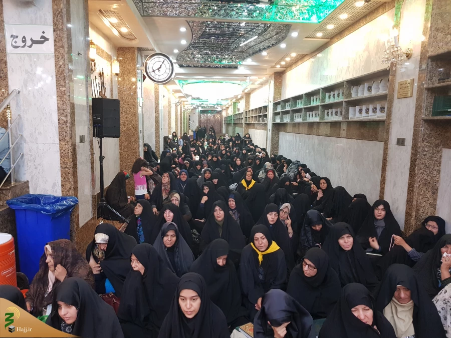 درزیارت قمربنی هاشم(ع) باید به شخصیت والای الهی ایشان توجه کرد

خطیب بعثه مقام معظم رهبری در کربلا در جمع زائرین ایرانی در سرداب حرم حضرت عباس(ع) گفت:درزیارت قمربنی هاشم(ع) باید اولا به شخصیت والای الهی ایشان توجه کرد وصفات کمال ایشان را شناخت وثانیاآن 