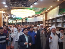 درزیارت قمربنی هاشم(ع) باید به شخصیت والای الهی ایشان توجه کرد

خطیب بعثه مقام معظم رهبری در کربلا در جمع زائرین ایرانی در سرداب حرم حضرت عباس(ع) گفت:درزیارت قمربنی هاشم(ع) باید اولا به شخصیت والای الهی ایشان توجه کرد وصفات کمال ایشان را شناخت وثانیاآن 
