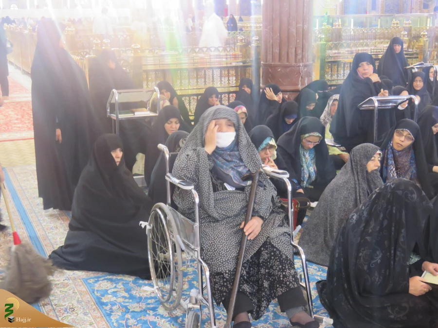 جایگاه بیت المال از دیدگاه حضرت علی (ع)

خطیب بعثه مقام معظم رهبری در کربلا در جمع زائرین ایرانی در حرم امام حسین(ع)گفت: صدیق کیست؟صدیق کسی است که در سه محور فکر وگفتار ورفتار صادق باشد واز او هیچ انحرافی دیده نشود نه فقط درگفتار راست بگوید بلکه اندیشه 