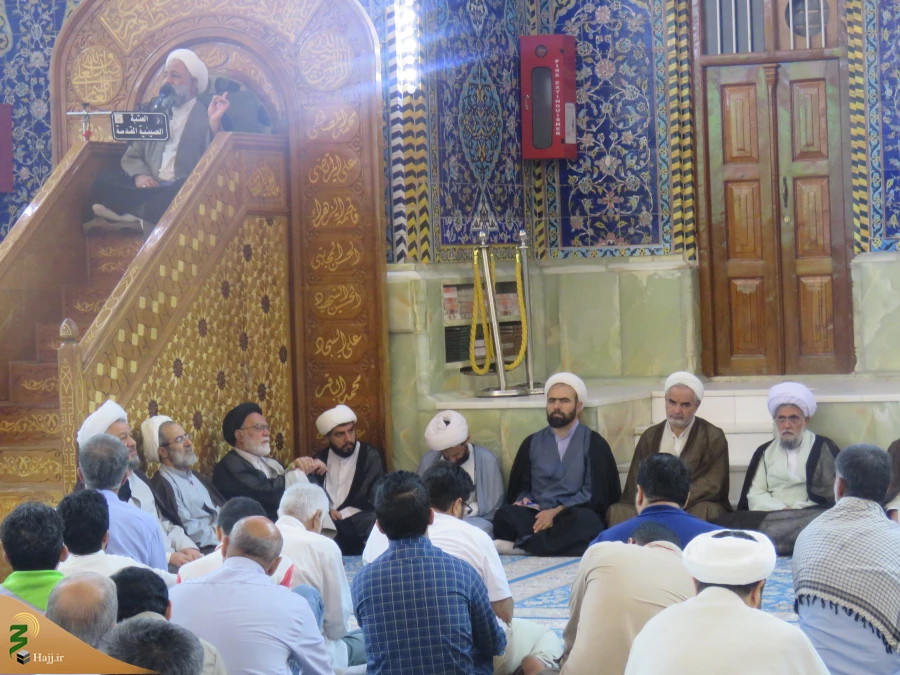جایگاه بیت المال از دیدگاه حضرت علی (ع)

خطیب بعثه مقام معظم رهبری در کربلا در جمع زائرین ایرانی در حرم امام حسین(ع)گفت: صدیق کیست؟صدیق کسی است که در سه محور فکر وگفتار ورفتار صادق باشد واز او هیچ انحرافی دیده نشود نه فقط درگفتار راست بگوید بلکه اندیشه 