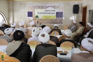 آیت الله حسینی بوشهری:

روحانیون بعد ایام حج ارتباط خود را با مردم حفظ کنند
 3