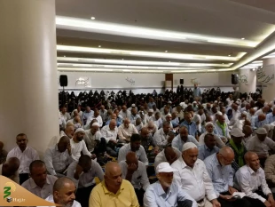 حجت‌الاسلام‌والمسلمین مظلومی:

دعا اوج احساس خشوع دربرابر خداوند است 4