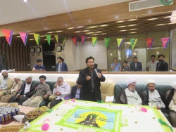 جشن باشکوه عید سعید غدیر خم با حضور کاروان های دانشگاهی در کربلا برگزار شد 

جشن عید سعید غدیرخم در هتل جابر کربلا باحضور دانشگاهیان برگزار گردید. 9