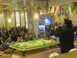 جشن باشکوه عید سعید غدیر خم با حضور کاروان های دانشگاهی در کربلا برگزار شد 

جشن عید سعید غدیرخم در هتل جابر کربلا باحضور دانشگاهیان برگزار گردید. 10