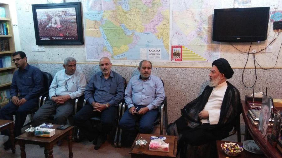 دیدار دست اندکاران ستادشمسا ومسئول دفترنمایندگی بعثه نجف

جلسه  دیداروهم اندیشی اعضای ستاد شمسا با اعضای بعثه مقام معظم رهبری در نجف اشرف در آستانه عید سعید غدیر خم در محل دفتر نمایندگی بعثه برگزار گردید. 2