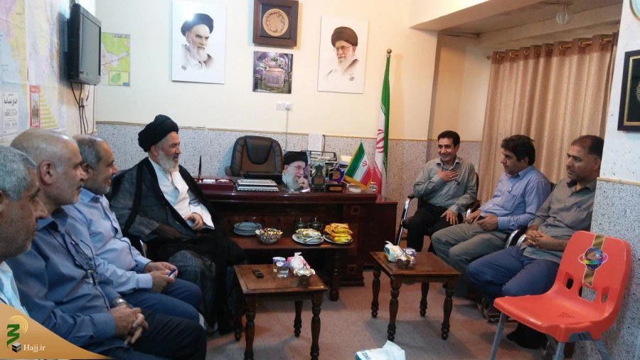 دیدار دست اندکاران ستادشمسا ومسئول دفترنمایندگی بعثه نجف

جلسه  دیداروهم اندیشی اعضای ستاد شمسا با اعضای بعثه مقام معظم رهبری در نجف اشرف در آستانه عید سعید غدیر خم در محل دفتر نمایندگی بعثه برگزار گردید. 4