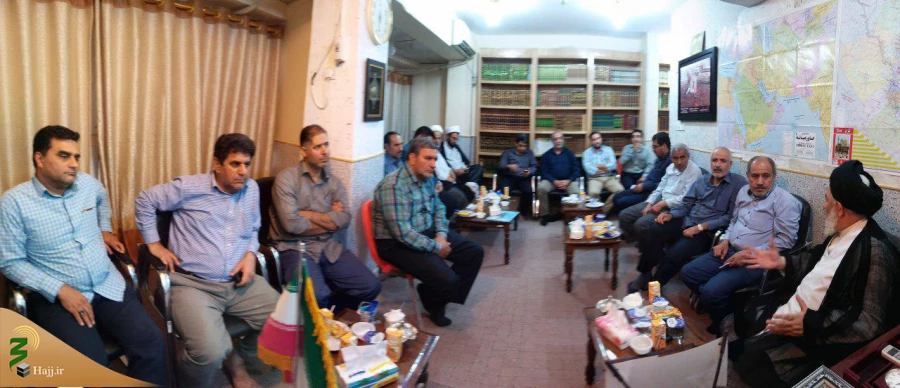 دیدار دست اندکاران ستادشمسا ومسئول دفترنمایندگی بعثه نجف

جلسه  دیداروهم اندیشی اعضای ستاد شمسا با اعضای بعثه مقام معظم رهبری در نجف اشرف در آستانه عید سعید غدیر خم در محل دفتر نمایندگی بعثه برگزار گردید. 2
