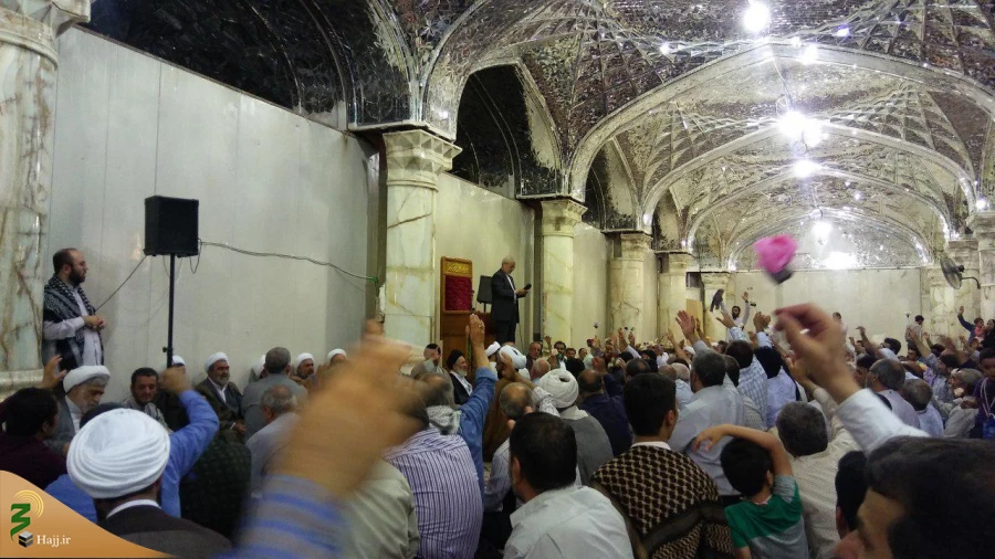 جشن عید غدیر خم در حرم امیر مومنان علیه السلام

باهمت دفترنمایندگی بعثه مقام معظم رهبری در نجف اشرف جشن عید سعید غدیر خم با حضور زائران ایرانی درحرم امیرالمومنین برگزار گردید 2