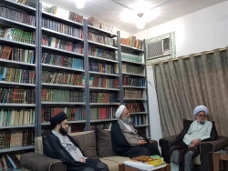 دیدار مسئول دفترنمایندگی بعثه درعراق با آیت الله قزوینی از علمای کربلای معلی

به مناسبت فرارسیدن عید سعید غدیر خم حجه الاسلام والمسلمین نجفی روحانی مسئول دفترنمایندگی بعثه مقام معظم رهبری در عراق و هیئت همراه با آیت الله قزوینی از علمای کربلای معلی دیدا