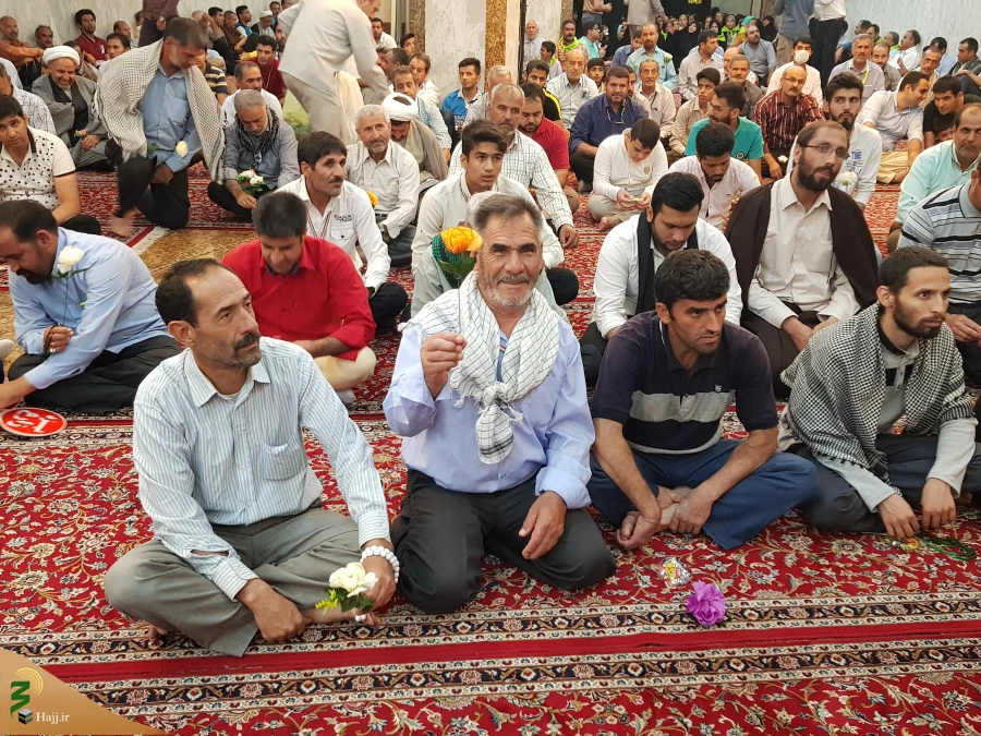 جایگاه ولایت پس از توحید ونبوت در بالاترین نقطه است

خطیب بعثه مقام معظم رهبری در کربلا در جمع زائرین ایرانی در سرداب حرم حضرت عباس(ع) گفت: جایگاه ولایت پس از توحید ونبوت در بالاترین نقطه است که امام باقر(ع)فرمودند:آنطور که برولایت تاکید شده است برهیچ چ