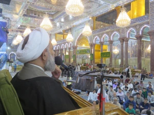 مراسم سخنرانی و مدیحه سرایی در حرم امام حسین-تصویر