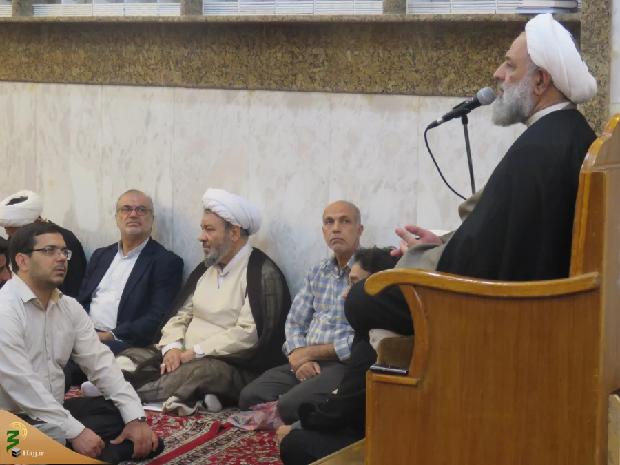 توبه مقدمه ای برای سفر

حجت الاسلام والمسلمین رضایی : احکام و آداب ادیان الهی برای تأمین منافع انسان است و هرگز چیزی به خدا نمی رسد چراکه خداوند بی نیاز مطلق است. 2