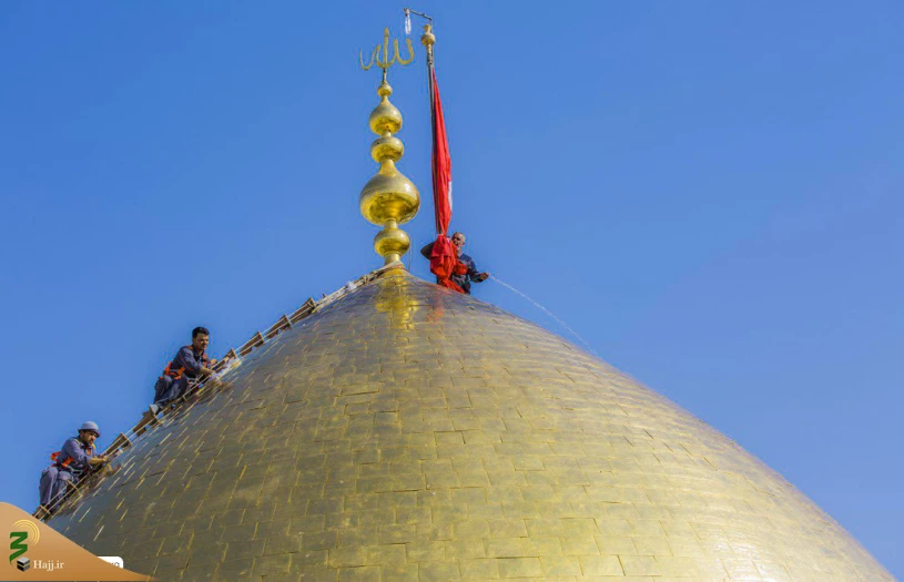 غبار روبی گنبد حرم مطهر امام حسین (ع) در آستانه ماه محرم-عکس 2