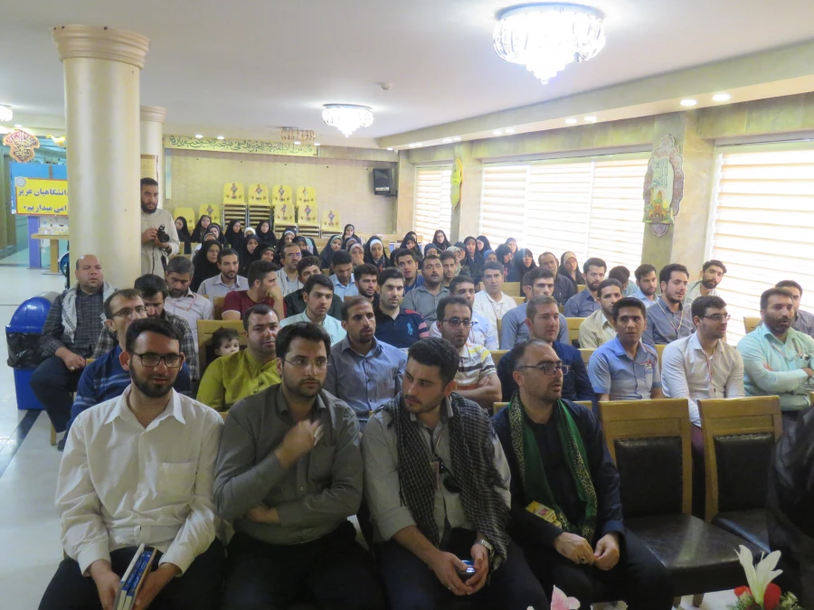 ششمین همایش احلی من العسل ویژه دانشجویان در کربلا برگزار شد

حجت الاسلام والمسلمین نجفی روحانی در گردهمایی دانشجویان اعزامی به عتبات عالیات، محبت و اطاعت از ولی فقیه را اطلاعت از خدا و رسول واهل بیت بیان کرد. 2