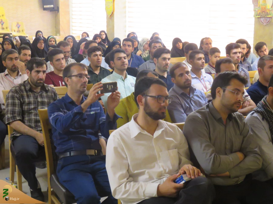 ششمین همایش احلی من العسل ویژه دانشجویان در کربلا برگزار شد

حجت الاسلام والمسلمین نجفی روحانی در گردهمایی دانشجویان اعزامی به عتبات عالیات، محبت و اطاعت از ولی فقیه را اطلاعت از خدا و رسول واهل بیت بیان کرد. 6