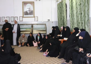 بازدید دانشجویان از مزار علامه امینی در نجف اشرف