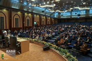 نهمین سوگواره شعر عاشورایی در قم برگزار شد 10