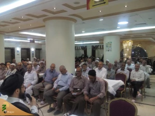 نوای لبیک یا حسین زائران ایرانی درشهر پیامبر 2