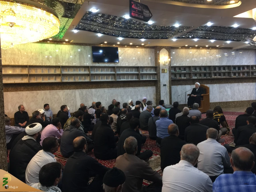 سخنران بعثه مقام معظم رهبری در کربلی معلی:
 حضرت زینب(س)  به عنوان پیام رسان کربلا به جهانیان

حجت الاسلام والمسلمین عبدوس گفت قدرت بیان حضرت زینب کبری(س) در کوفه و شام، تأثیر سخنان ایشان در افشاگری فساد حکومت یزید و همچنین استدلال ها یشان در اثبات مظل