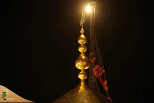 حضور هزاران زائر در مراسم تعویض پرچم گنبد امام حسین علیه السلام 3