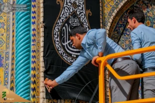 در ماه حزن وعزا: صحن و سراى بارگاه علوی سیاه پوش شد.+ تصاویر

همزمان با فرا رسیدن ماه عزای اهل بیت (ع) ماه محرم الحرام صحن وسرای بارگاه مطهر علوی سیاه پوش شد.  2