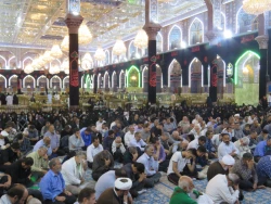 در حرم امام حسین(ع) مطرح شد؛

اهل آتش در روز قیامت علت جهنمی شدنشان را چه می دانند؟
سخنران بعثه رهبری با اشاره به دو علت عمده که باعث دوزخی شدن انسان می شود، گفت: در آیات قرآن بیان شده است که خود اهل آتش، عدم گوش شنوا و دل بیدار را دلیل جهنمی شدنشان می