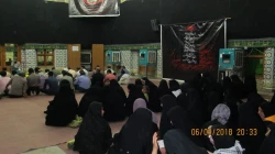 کمیل عاشقانه زائران ایرانی در جوار ملوکتی حرم امامین عسکریین(ع)

ندای یارب یارب از کمیل شورآفرین امیرمؤمنان به درگاه ایزد یکتا این بار از حنجره زائران ایرانی به آسمان رسید. 2