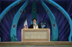 امام جمعه تبریز:
دشمنان دو ملت ایران و عراق به دنبال حذف تجمع میلیونی اربعین هستند
 2