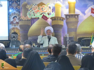 نماینده بعثه رهبری در عراق

اگر در عاشورای  زمان امام حسین(ع) بودیم چه می کردیم؟

اعزام دانشجویان به کربلا سرمایه معنوی برای نظام اسلامی است

به گزارش خبرنگار اعزامی پایگاه اطلاع رسانی حج از کربلای معلی، در هشتمین گردهمایی دانشجویان نماینده بعثه مقا