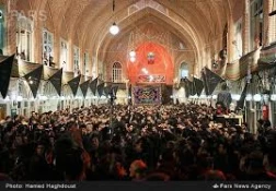نگاهی به آئین های محرم در آذربایجان
حکایت سوگواری‌ها و عرض ارادت مردم آذربایجان
 2