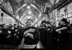 نگاهی به آئین های محرم در آذربایجان
حکایت سوگواری‌ها و عرض ارادت مردم آذربایجان
 2