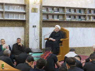 سخنران بعثه مقام معظم رهبری درکربلا:
انکار سه چیز باعث می شودکه شیعه نباشیم

حجت الاسلام والمسلمین عبدوس گفت از حضرت امام صادق(علیه السلام) روایتی را نقل فرموده که حضرت فرمودند: از شیعیان ما نیست کسی که چهار چیز را انکار نماید: معراج، سوال قبر و شفاعت 