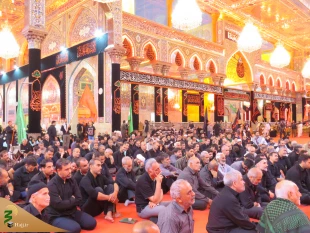 حجت الاسلام والمسلمین عبدوس:
چه کنیم که در دینداری کم همت نباشیم؟

حجت الاسلام والمسلمین عبدوس از سخنرانان بعثه مقام معظم رهبری درکربلای معلی با اشاره به حدیثی مبنی بر اجر و مزد و مقام زائران حسینی در پیشگاه خداوند متعال در روز قیامت گفت:
 چه کنیم که 