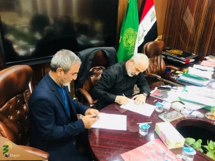 امضای قرارداد ساخت سوله برای کارگاه های آستان علوی توسط تولیت آستان ومدیر عامل شرکت سامان صنعت

تولیت آستان قدس علوی از ساخت 18 هزار متر سوله برای کارگاه های مختلف آستان علوی توسط یک شرکت ایرانی خبر داد.  3