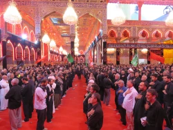 سخنران بعثه رهبری مطرح کرد؛

برای همراهی امام زمان(عج) باید از جان و مال بگذریم

حجت الاسلام والمسلمین عبدوس با اشاره به اینکه گاهی اوقات وابستگی به مال دنیا حجاب رسیدن انسان به امام زمان(عج) می شود، گفت: باید مراقب باشیم گاهی به خاطر پول و ماشین و مو