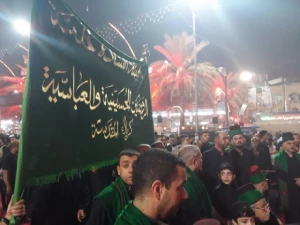 تصاویری زیبا از مراسم پرشور شب عاشورا در بین الحرمین