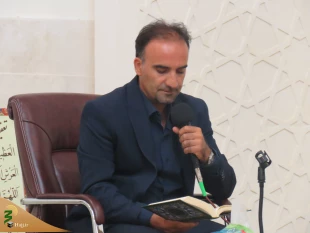 برپایی مراسم عزاداری سیدالشهدا در محل کنسولگری ایران در شهر کربلا

همزمان با شب یازدهم ماه محرم مراسم عزاداری سالار شهیدان حضرت اباعبدالله الحسین (ع) در محل کنسولگری جمهوری اسلامی ایران در شهر کربلا با حضور مسئول بعثه مقام معظم رهبری در شهر کربلا، آقای 