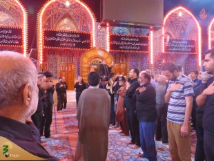 عزادارای زائران ایرانی در حرم امام حسین(ع)

حجت الاسلام والمسلمین رجائی پور با اشاره به عزت و دوری از ذلت به عنوان شاخصه مکتب امام حسین(ع) ضرورت این مسأله را در زندگی یادآور شد. 2